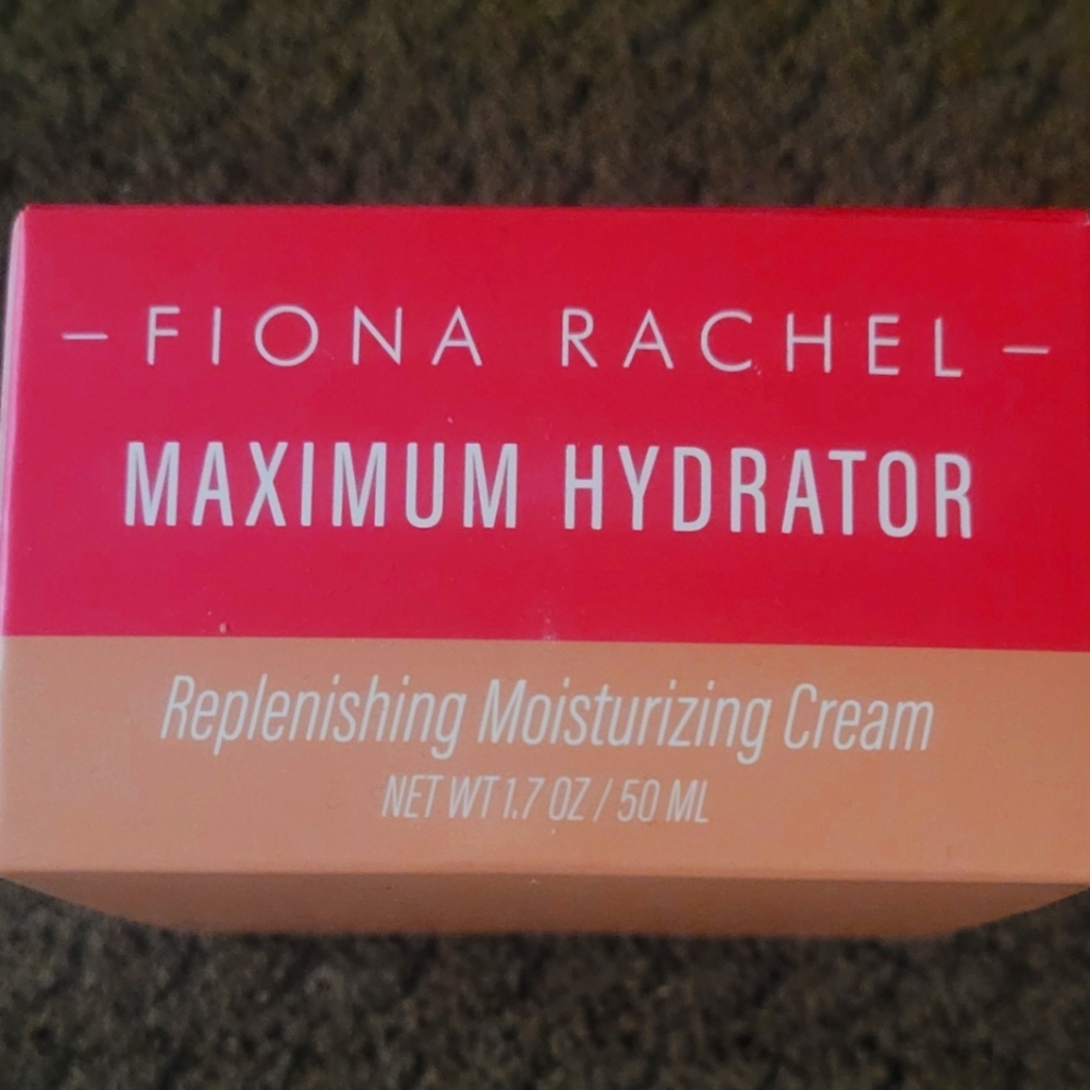 Moisturizing cream by Fiona Rachel maximum hydrator